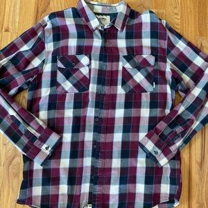 Men’s Vans long-sleeve button down shirt Size: XL